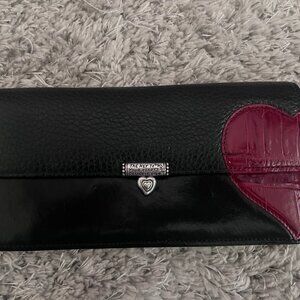 Brighton Vintage Black Leather Wallet Purse with Red Heart Like New